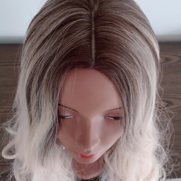 Blonde Highlight Wavy Wig